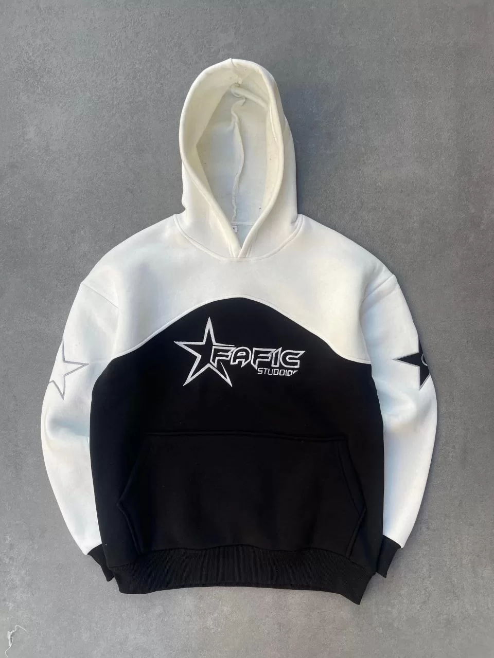 Deluxerie Hoodie MF-Charlie Deluxerie Hoodie MF-Charlie